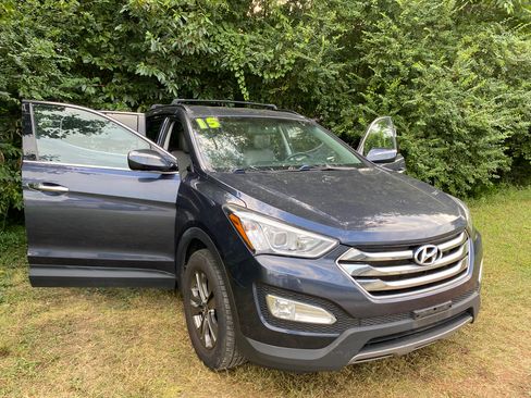 Used 2015 Hyundai Santa Fe Sport w/ Option Group 03 AWD/4WD image 10
