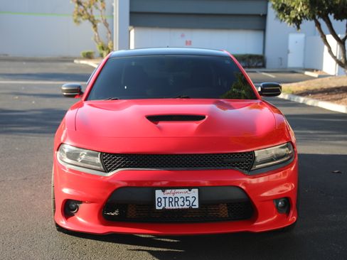 Used 2019 Dodge Charger R/T RWD image 6