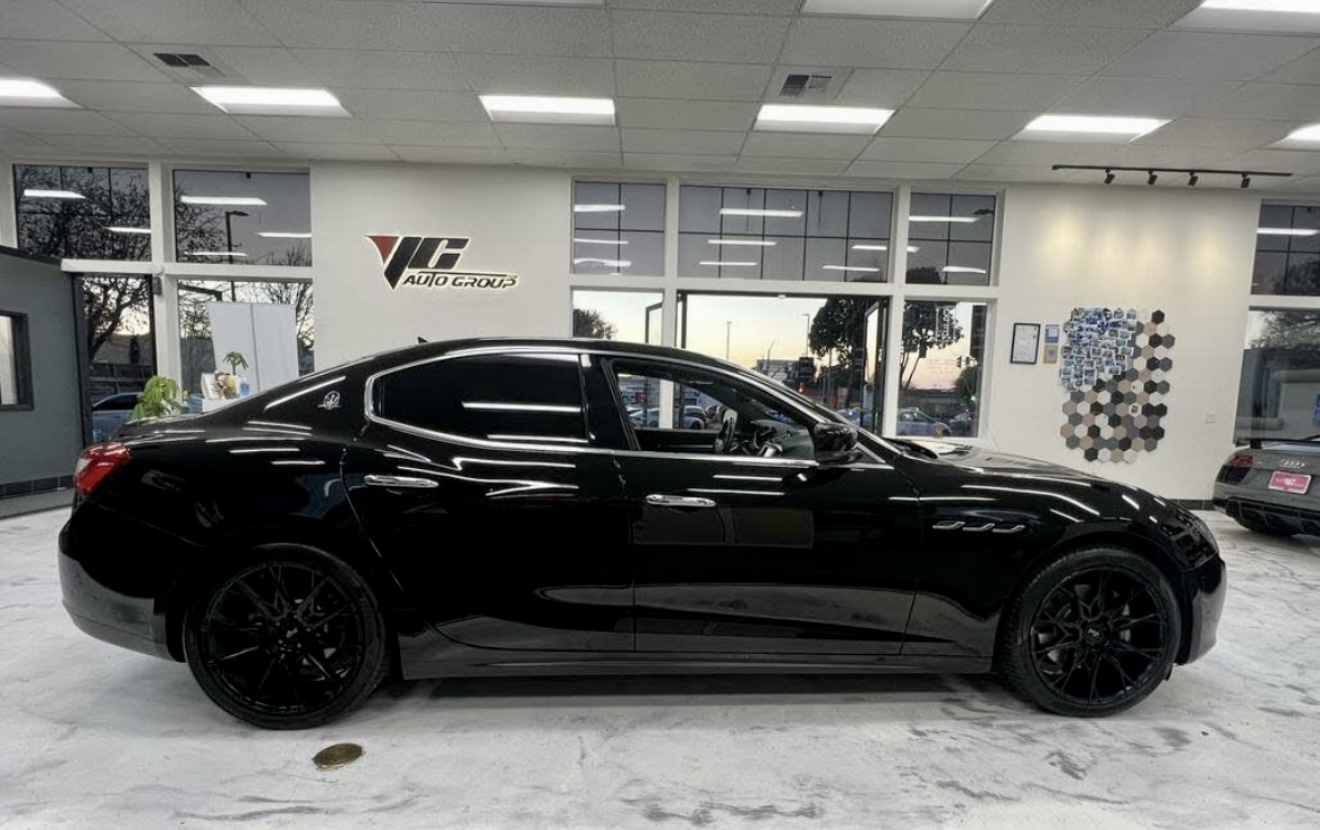 Used 2014 Maserati Ghibli RWD image 2