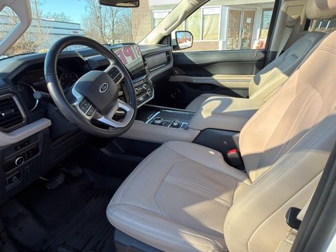 Used 2024 Ford Expedition Max Limited image 10