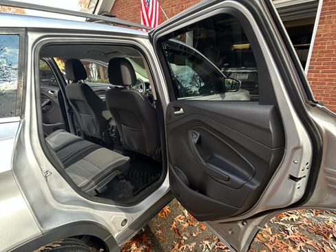 Used 2013 Ford Escape SE image 12