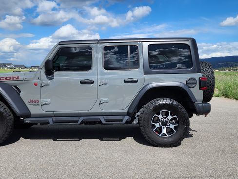 Used 2022 Jeep Wrangler Unlimited Rubicon w/ LED Lighting Group image 4