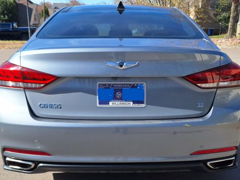 Used 2015 Hyundai Genesis 3.8 w/ Option Group 03 image 8