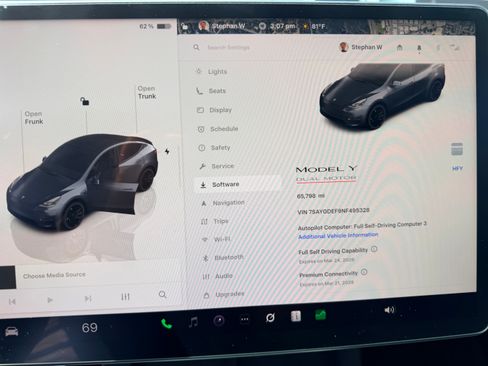 Used 2022 Tesla Model Y Performance image 15