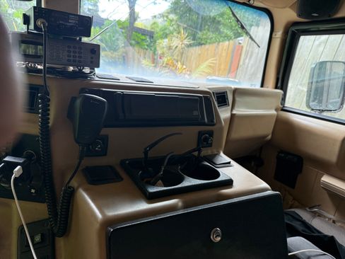 Used 2000 HUMMER H1 4-Door Wagon AWD/4WD image 23