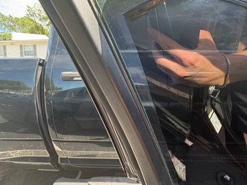 Used 2014 Dodge Charger SE w/ Connectivity Group RWD image 27