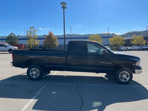 Used 2004 Dodge Ram 2500 Truck SLT w/ Trailer Tow Group image 2