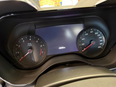 Used 2018 Chevrolet Camaro ZL1 image 4