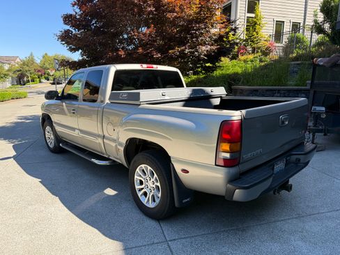 Used 2003 GMC Sierra 1500 Denali AWD/4WD image 1