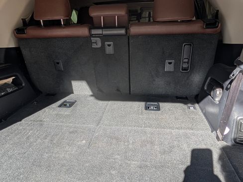 Used 2022 Toyota 4Runner Limited image 29