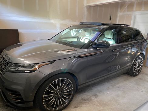 Used 2018 Land Rover Range Rover Velar image 18