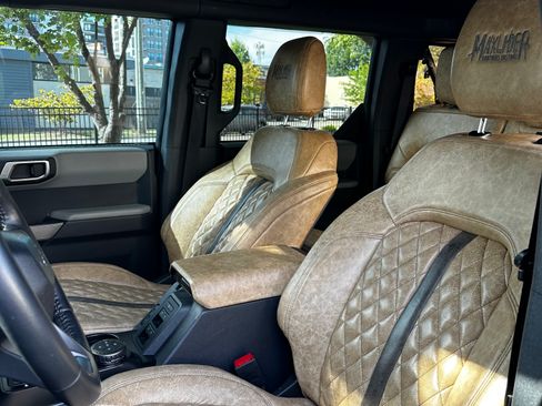 Used 2021 Ford Bronco Badlands image 8