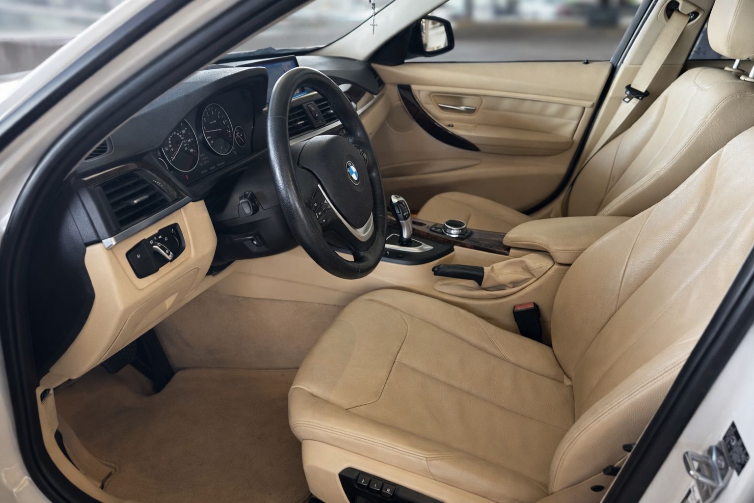 Used 2014 BMW 328i Sedan RWD image 10
