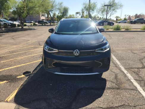 Used 2021 Volkswagen ID.4 Pro S w/ Gradient Package image 2