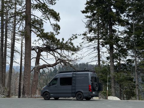 Used 2024 Mercedes-Benz Sprinter 2500 image 1