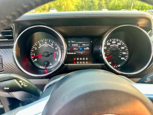 Used 2016 Ford Mustang Coupe w/ Equipment Group 051A RWD image 12