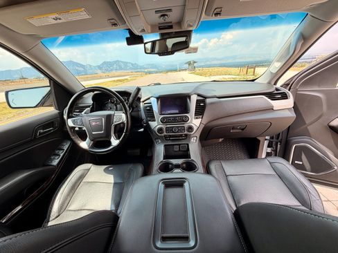Used 2019 GMC Yukon XL SLT AWD/4WD image 15