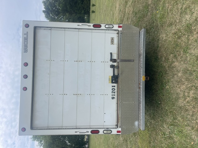 Used 2016 GMC Savana 4500 RWD image 11
