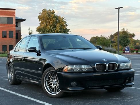 Used 2003 BMW M5 RWD image 1