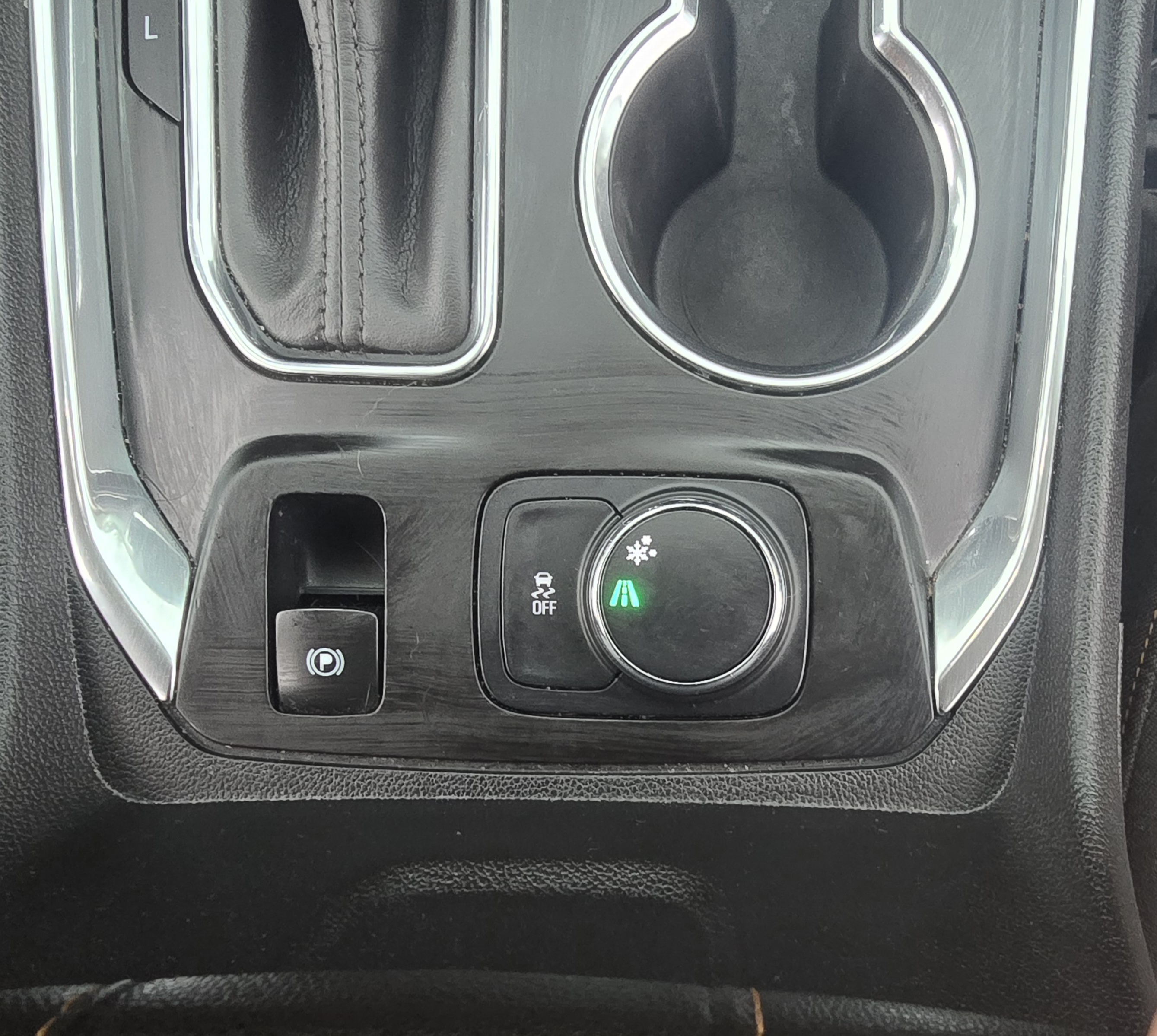 Used 2020 Chevrolet Traverse LT FWD image 15