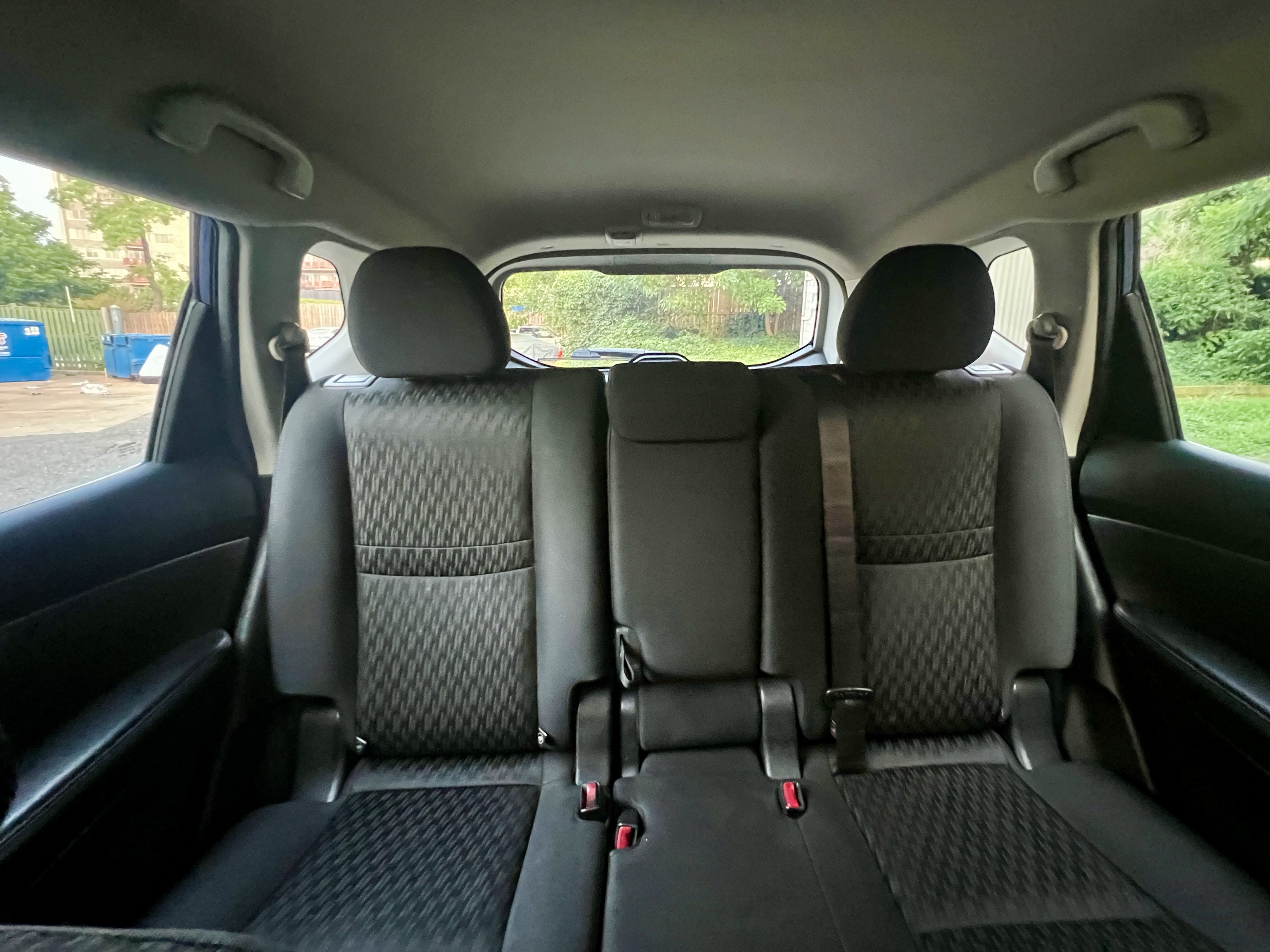 Used 2017 Nissan Rogue S AWD/4WD image 11