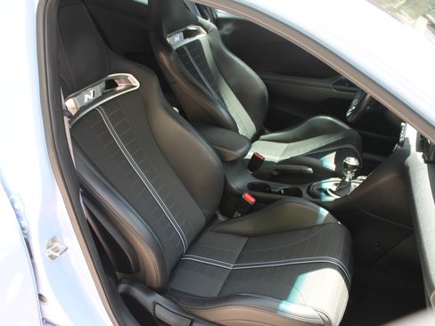 Used 2022 Hyundai Veloster N image 22