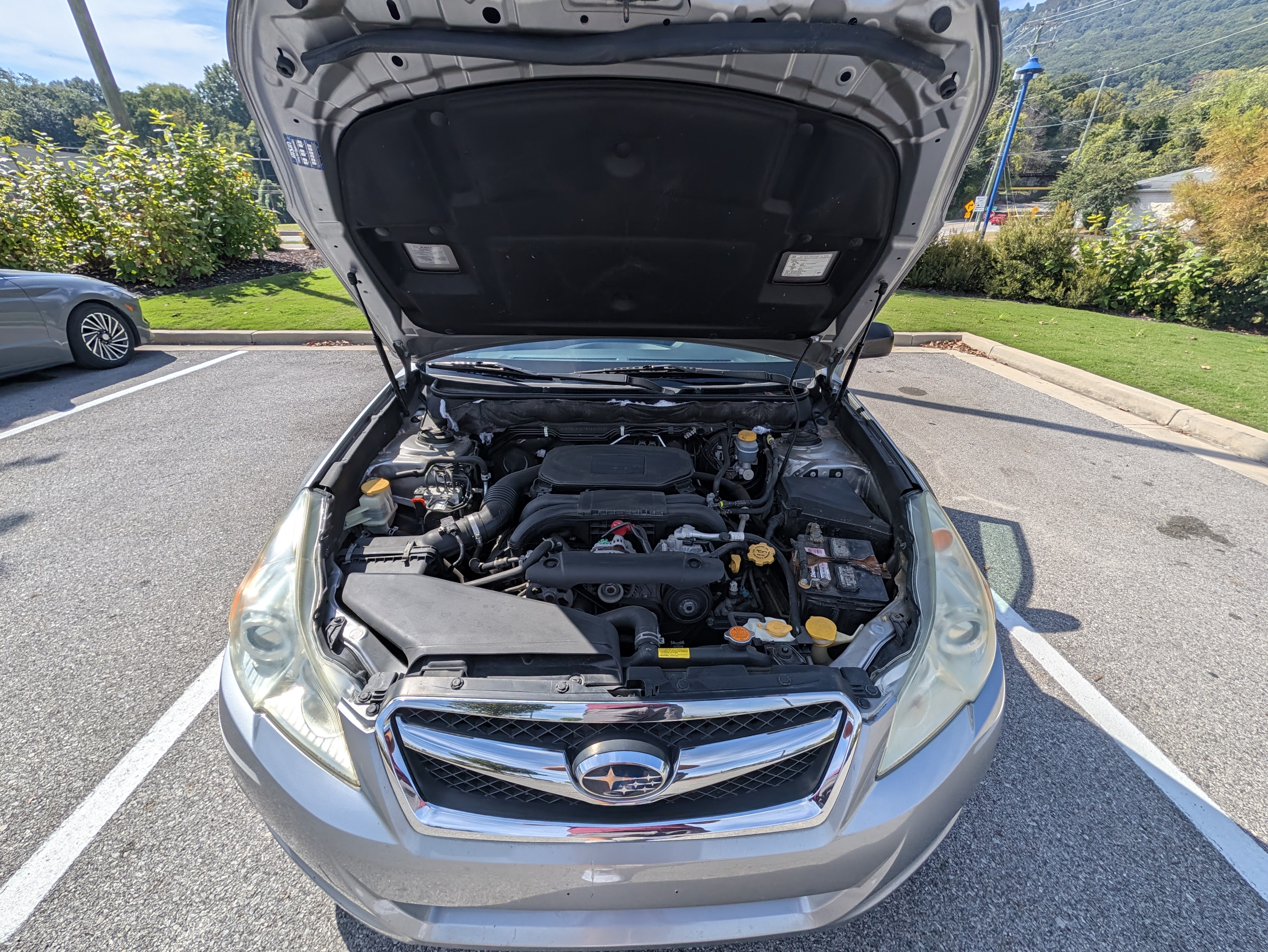 Used 2011 Subaru Legacy 2.5i AWD/4WD image 7