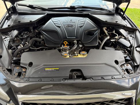 Used 2019 INFINITI Q50 Luxe w/ Essential Package (3.0T Luxe) AWD/4WD image 9