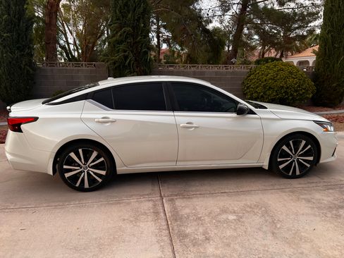 Used 2020 Nissan Altima 2.5 SR image 8