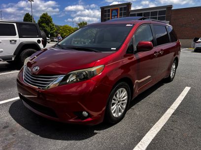 Used 2016 Toyota Sienna XLE Premium