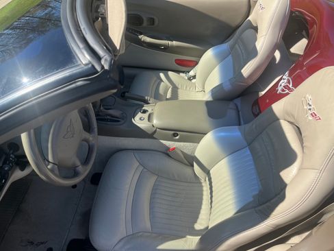 Used 2003 Chevrolet Corvette Convertible w/ Preferred Equipment Group1 image 8