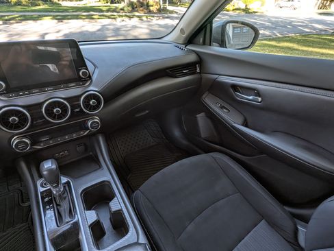 Used 2021 Nissan Sentra SV image 14