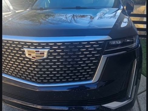 Used 2021 Cadillac Escalade ESV Premium Luxury w/ Performance Package AWD/4WD image 2