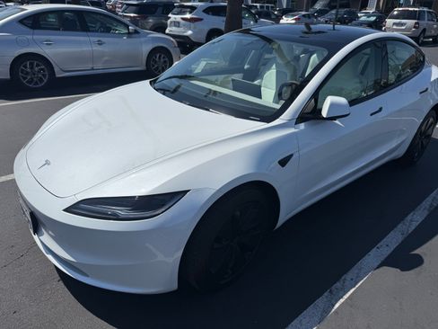 Used 2024 Tesla Model 3 Long Range RWD image 2