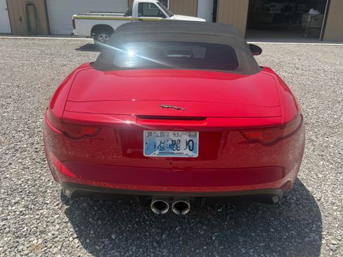 Used 2016 Jaguar F-TYPE Convertible image 8