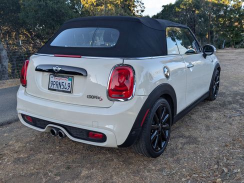 Used 2018 MINI Cooper S FWD image 5