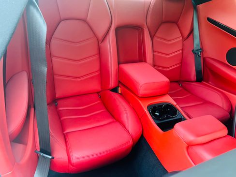 Used 2018 Maserati GranTurismo Sport image 11