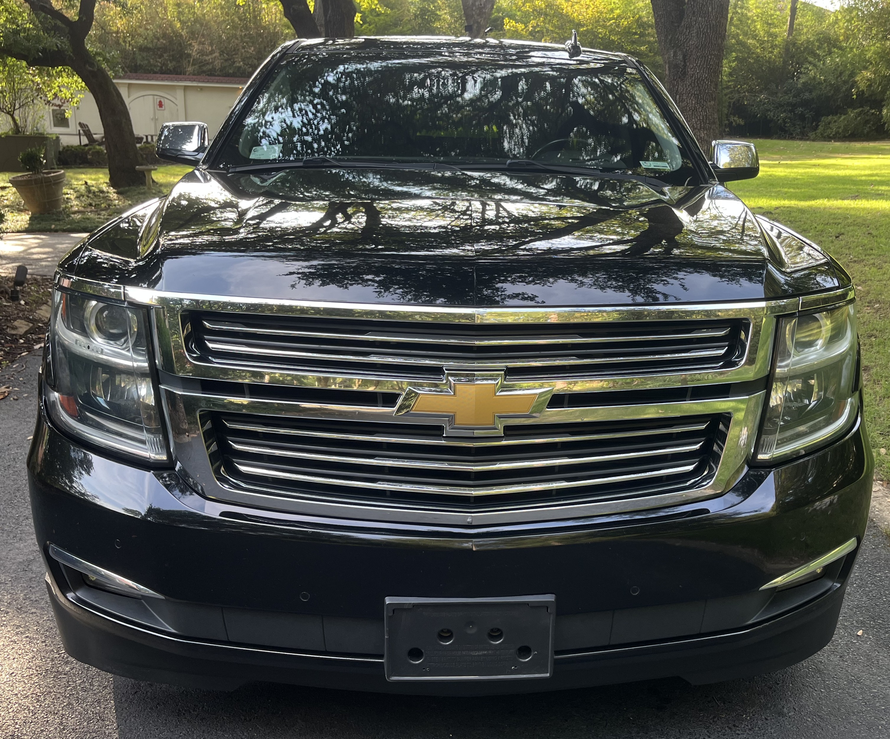 Used 2018 Chevrolet Suburban Premier AWD/4WD image 1
