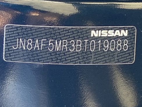 Used 2011 Nissan Juke SL image 14