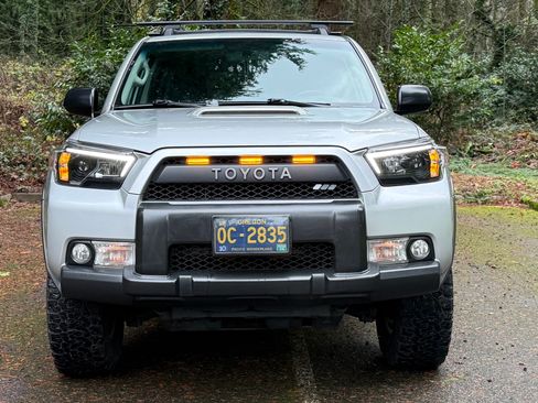 Used 2010 Toyota 4Runner Trail image 4