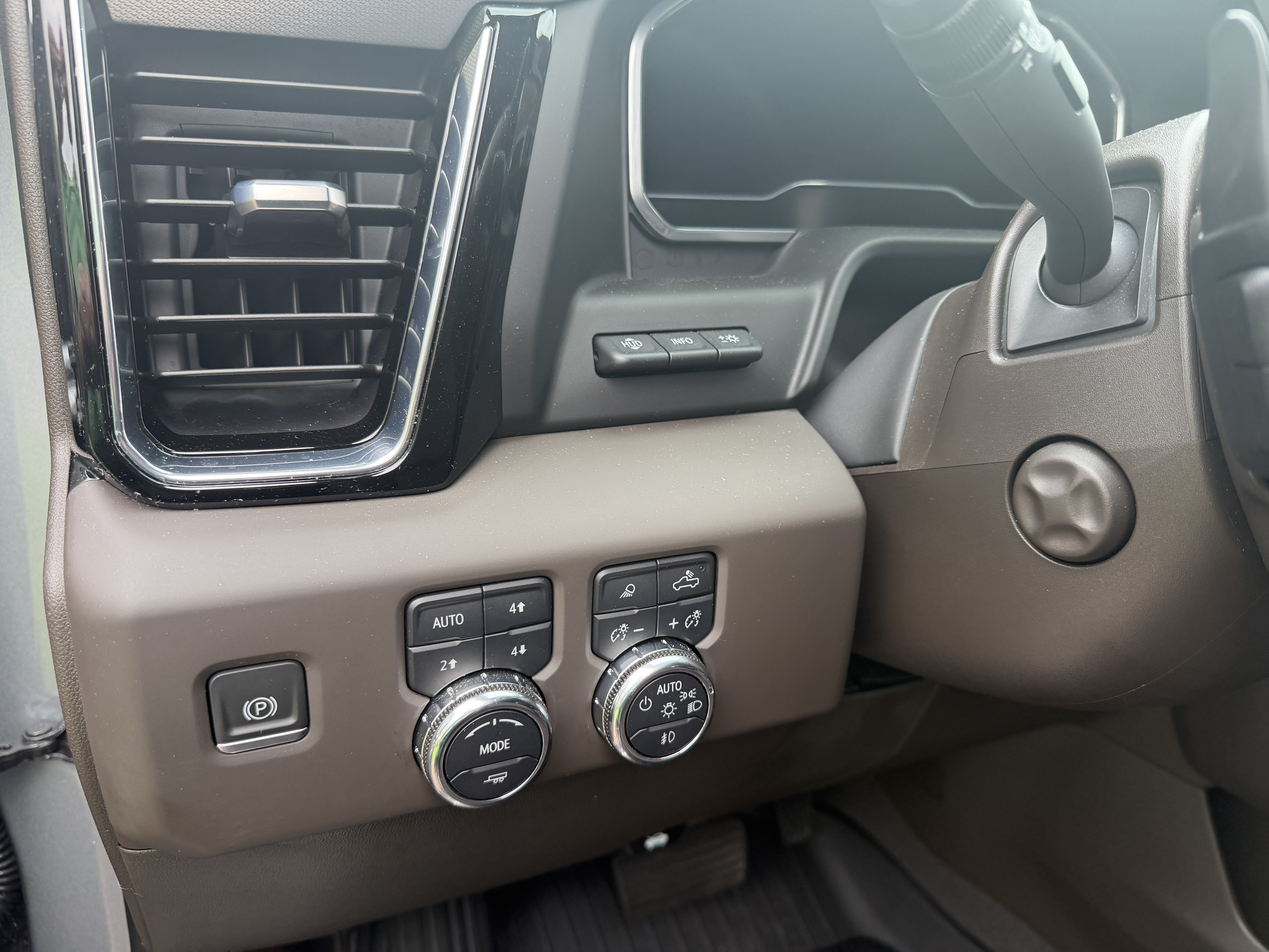 Used 2023 GMC Sierra 1500 Denali AWD/4WD image 30