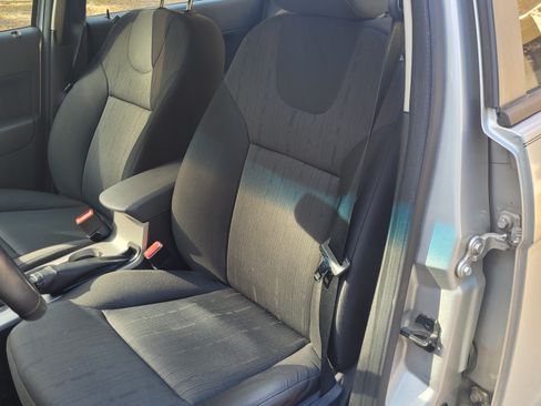 Used 2009 Ford Focus SE image 9