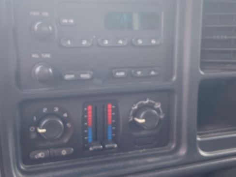 Used 2005 Chevrolet Silverado 1500 W/T image 15