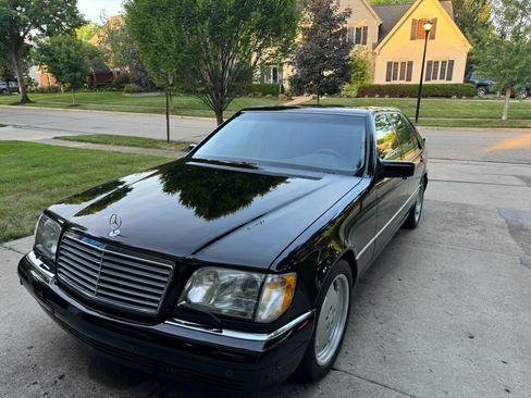 Used 1998 Mercedes-Benz S 600 Sedan image 28