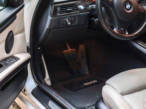 Used 2012 BMW 335i Convertible RWD image 13