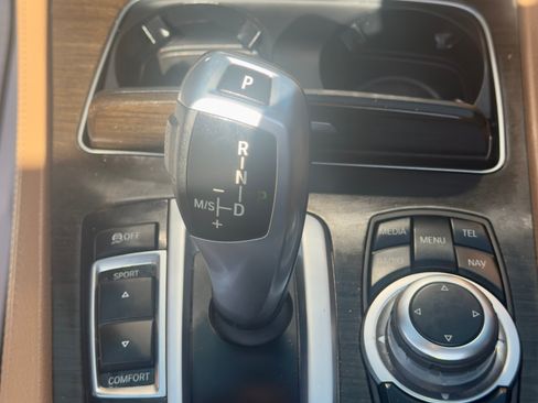 Used 2013 BMW 740Li RWD image 15