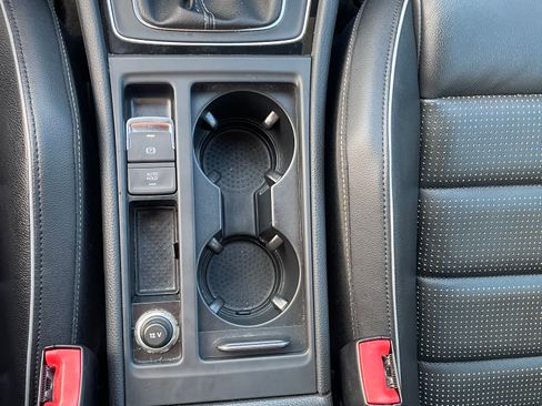 Used 2019 Volkswagen Golf 4-Door image 21