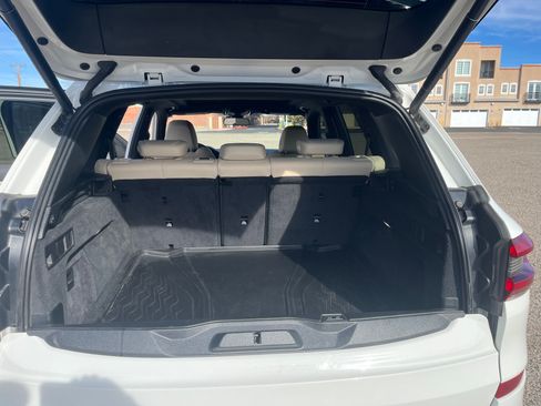 Used 2021 BMW X5 xDrive45e w/ M Sport Package image 8