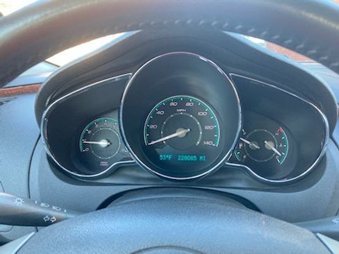 Used 2010 Chevrolet Malibu LTZ w/ HFV6 Engine Package image 21