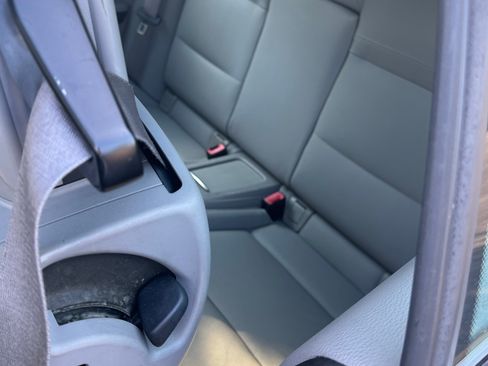 Used 2009 BMW 328i Convertible image 6